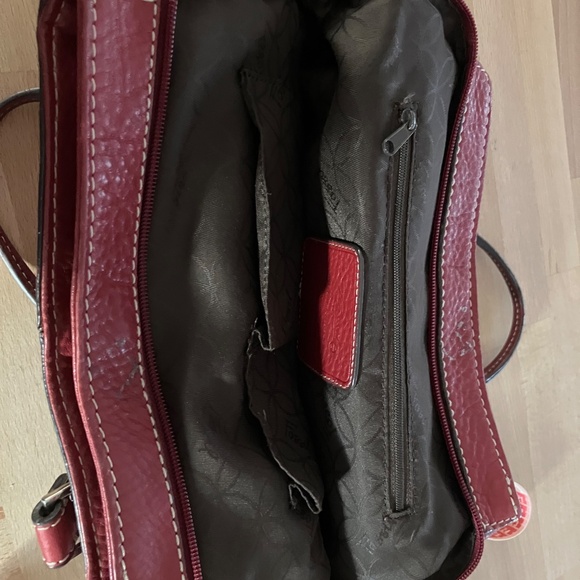 Super Dark Red Leather Fossil Handbag with Multiple Pockets - Picture 7 of 10